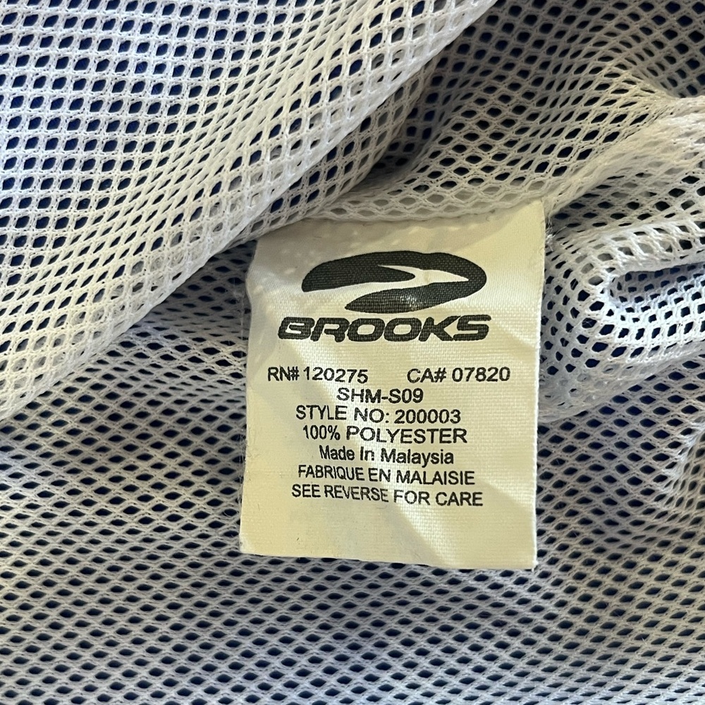 BROOKS - Picture 12 of 15